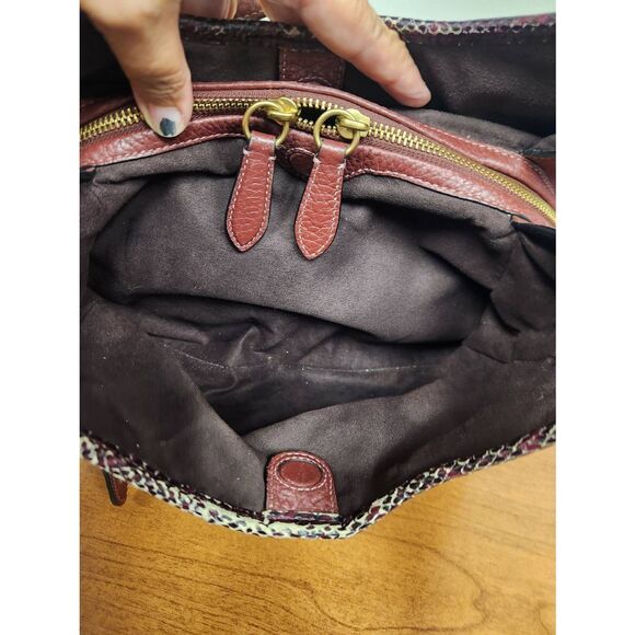 Coach Kristy Burgundy Shoulder Bag With Exotic Embossed Snake Trim. See pictures - Picture 14 of 16
